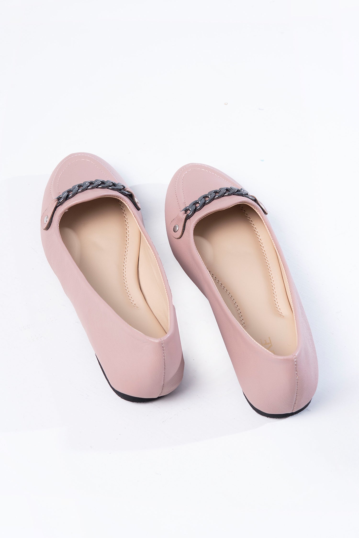 Womens leather flat pumps in pink colour with chain buckle by JULKE