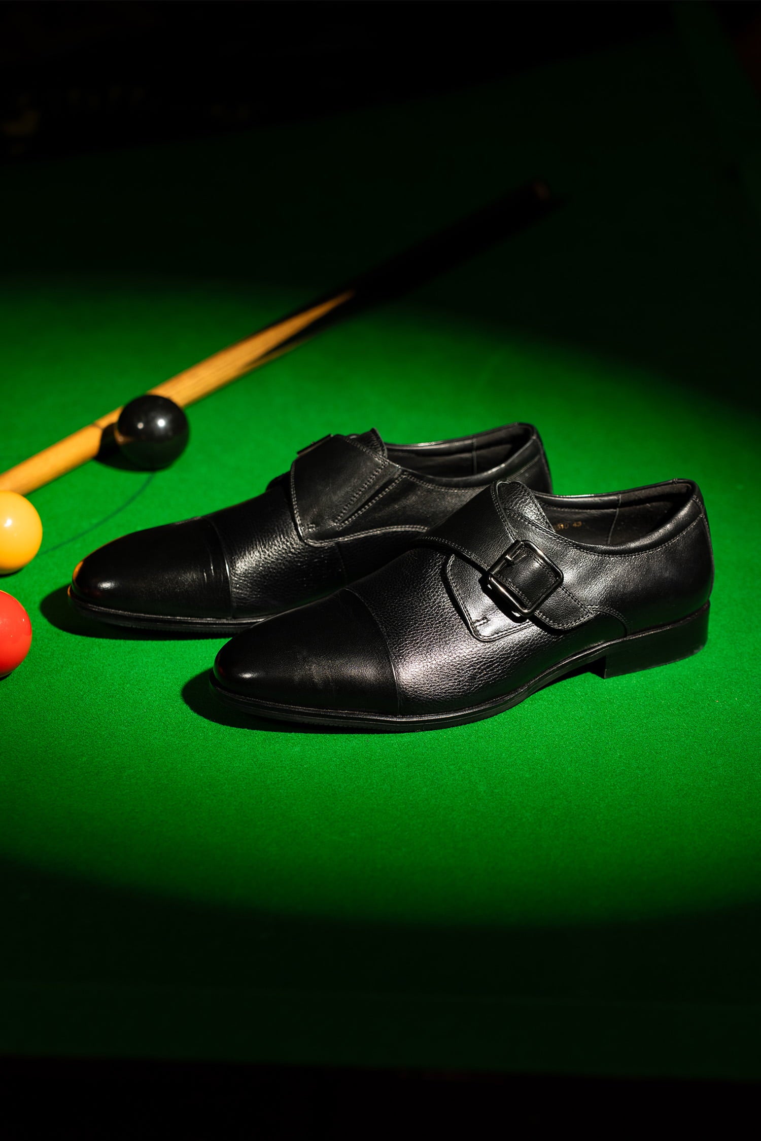 Mens oiginal leather shoes in black colour with signle monk strap style and metallic square buckle by JULKE.