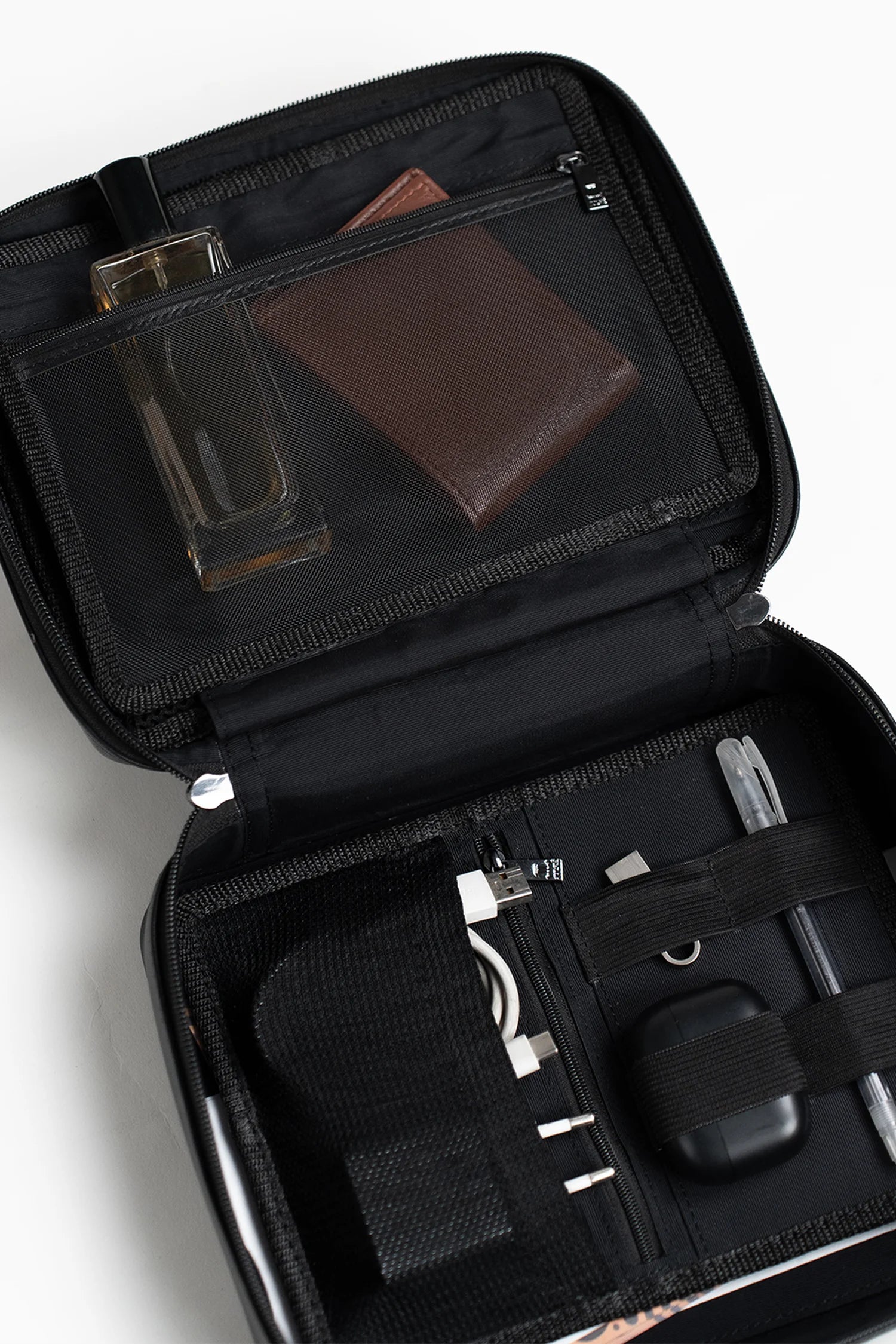 Zalver - Travel Accessories | Julké