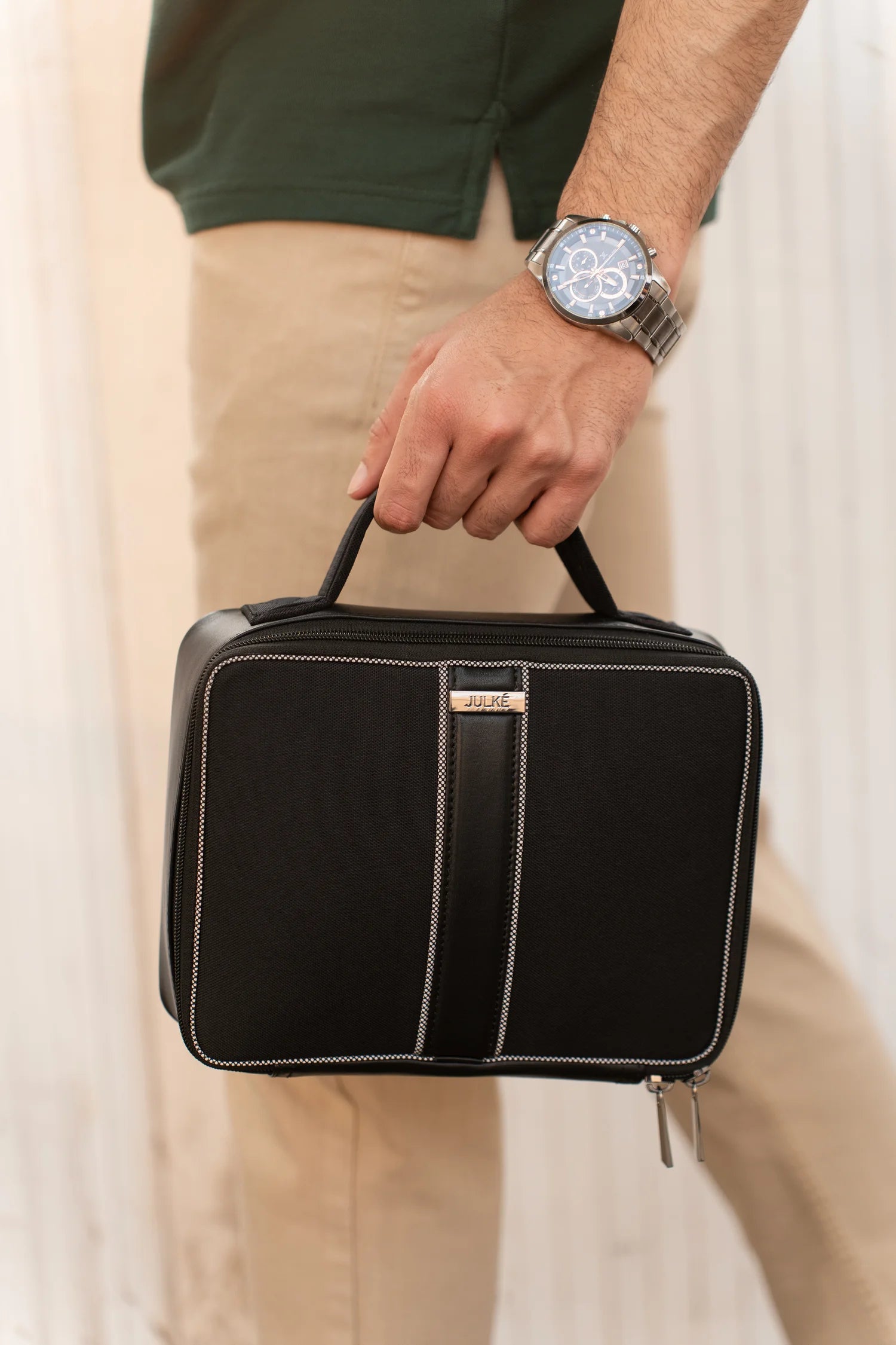 Zalver - Travel Accessories | Julké