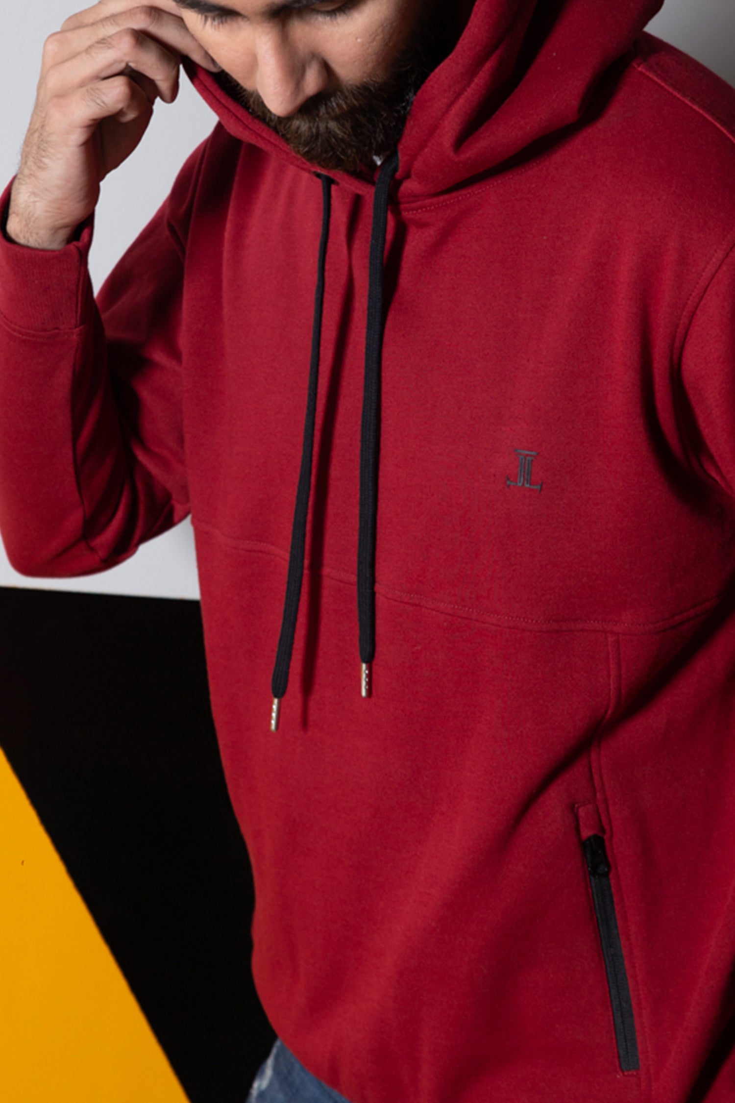 Mens winter fleece hoodie in maroon colour wtth waterproof zip pockets by JULKE