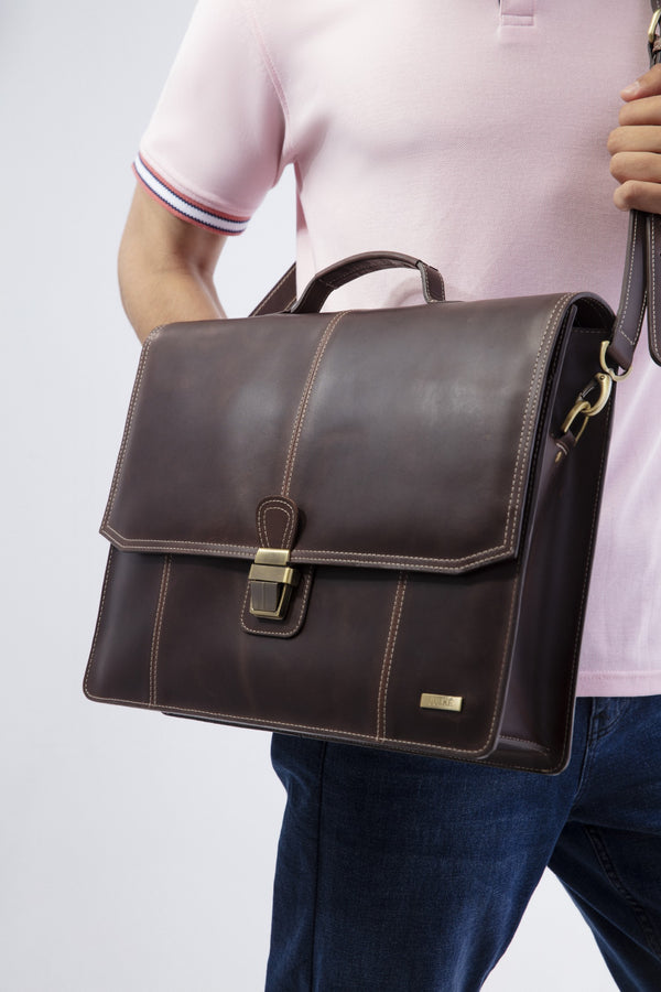 Leather laptop messenger bag in dark brown colour by JULKE