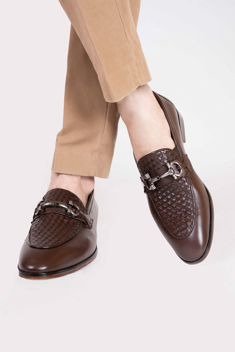 Mens original leather shoes in dark brown colour with weaving and silver buckle by JULKE