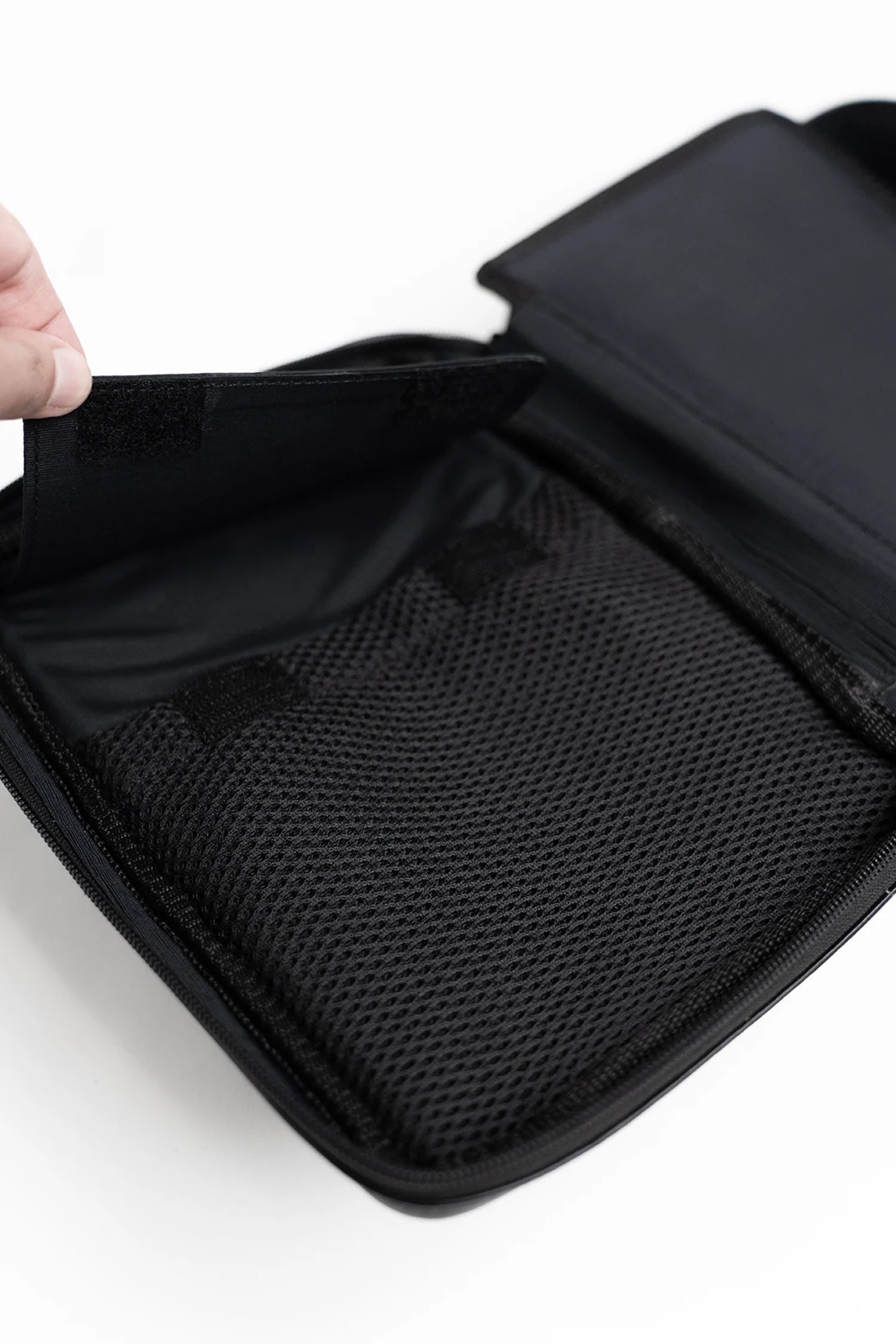 Zalver - Travel Accessories | Julké