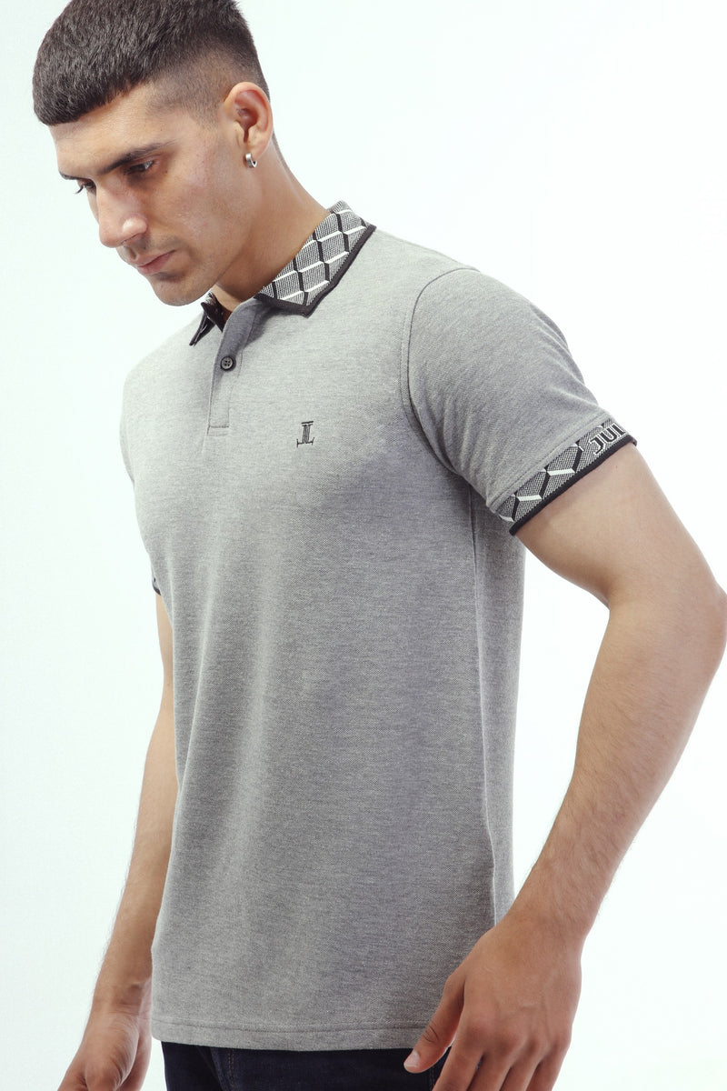 Mens polo shirt in light grey with collar bone by JULKE