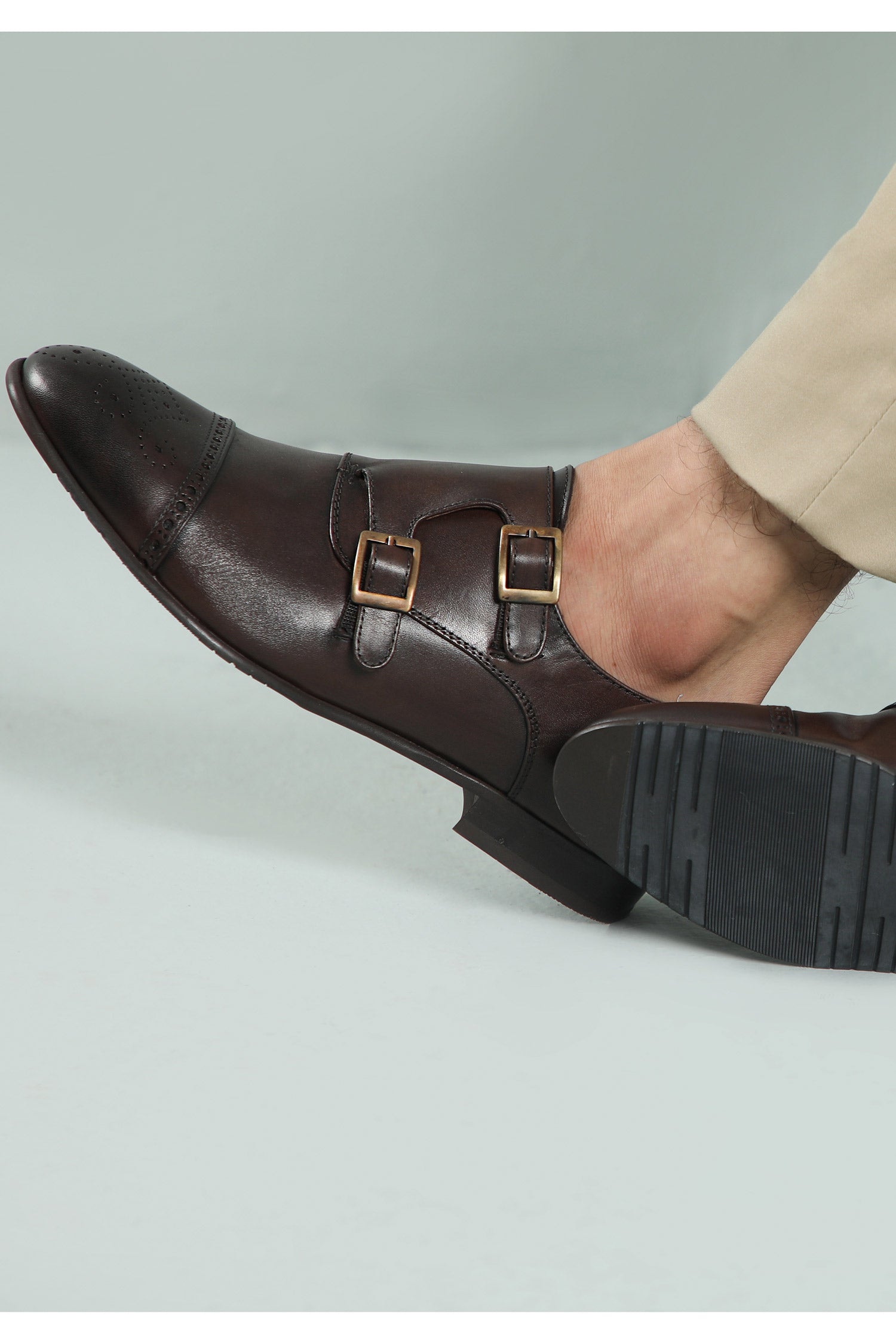 Mens original leather shoes in brown  colour with double monk strap and toe cap by JULKE. 