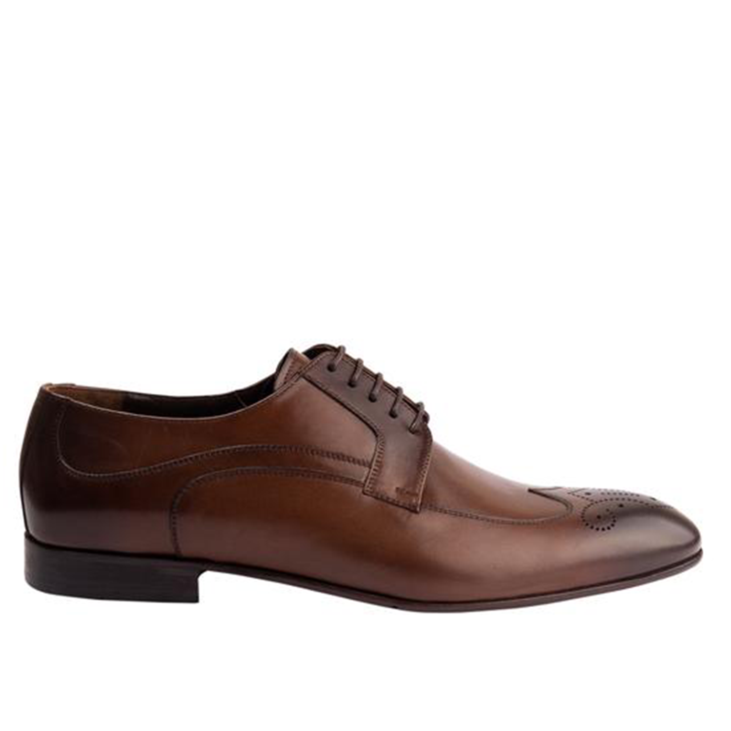 Mens leather shoes in brown colour with laces and brogue toe by JULKE.  