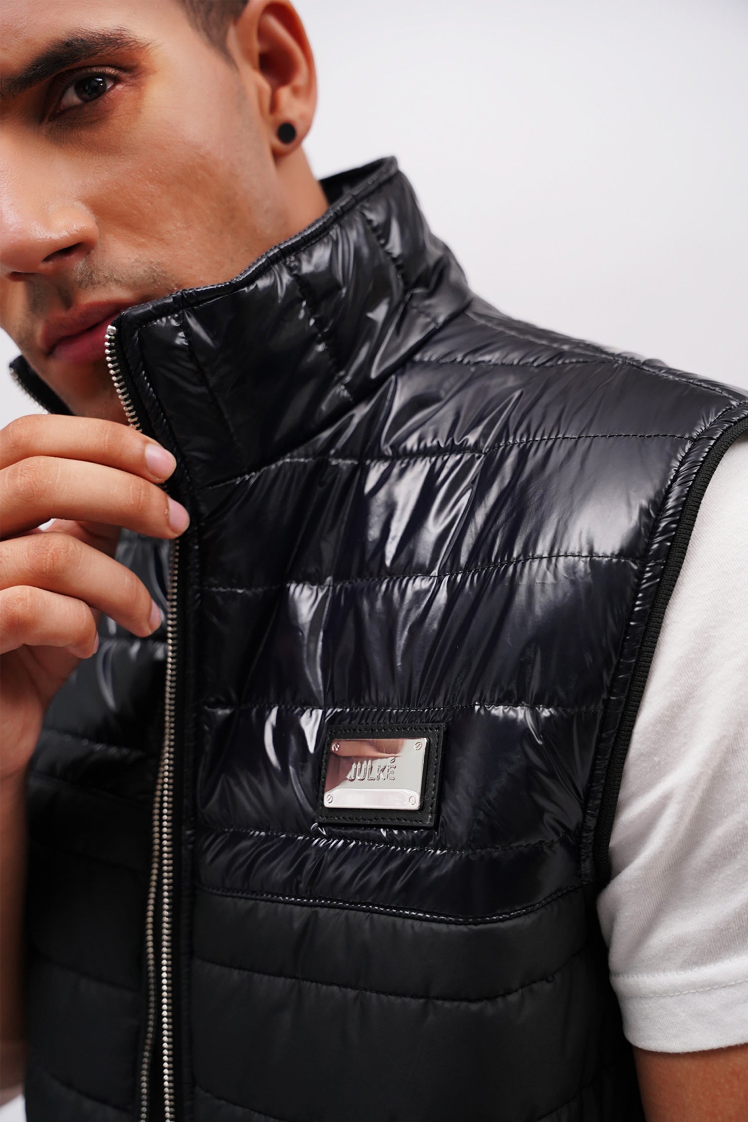 Mens winter vest sleeveless in black colour with quilting by JULKE